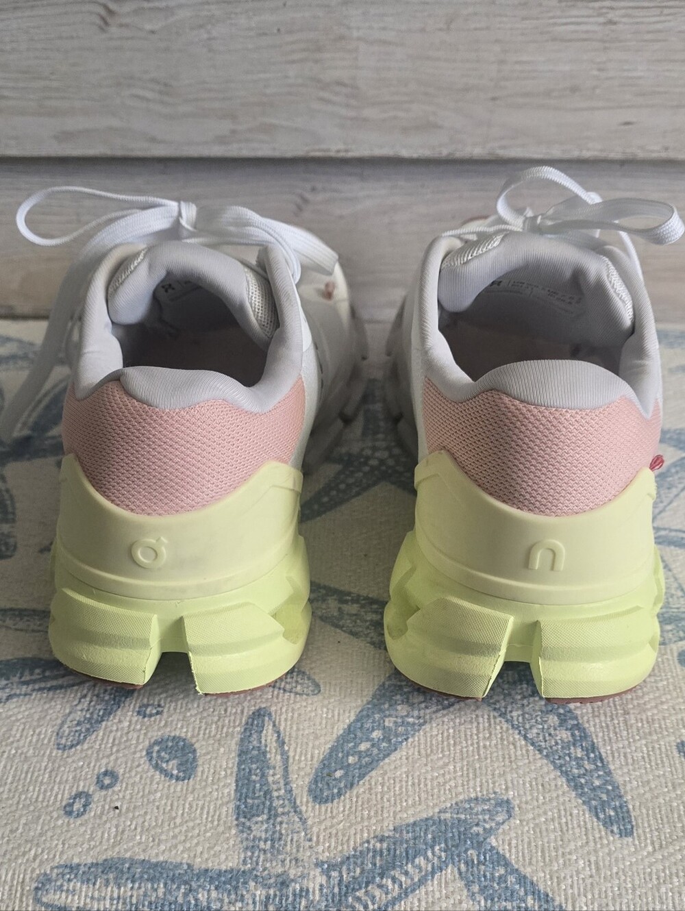 On Cloud Cloudflyer 4 Women's Running Shoes White/Hay Athletic Sneakers, US 9.5 - Picture 4 of 14